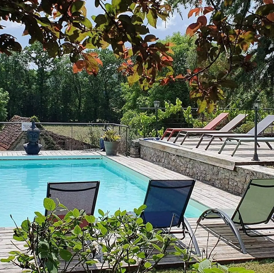 Guest house Le Roulottes Du Petit Gouffre De Padirac Avec Spa