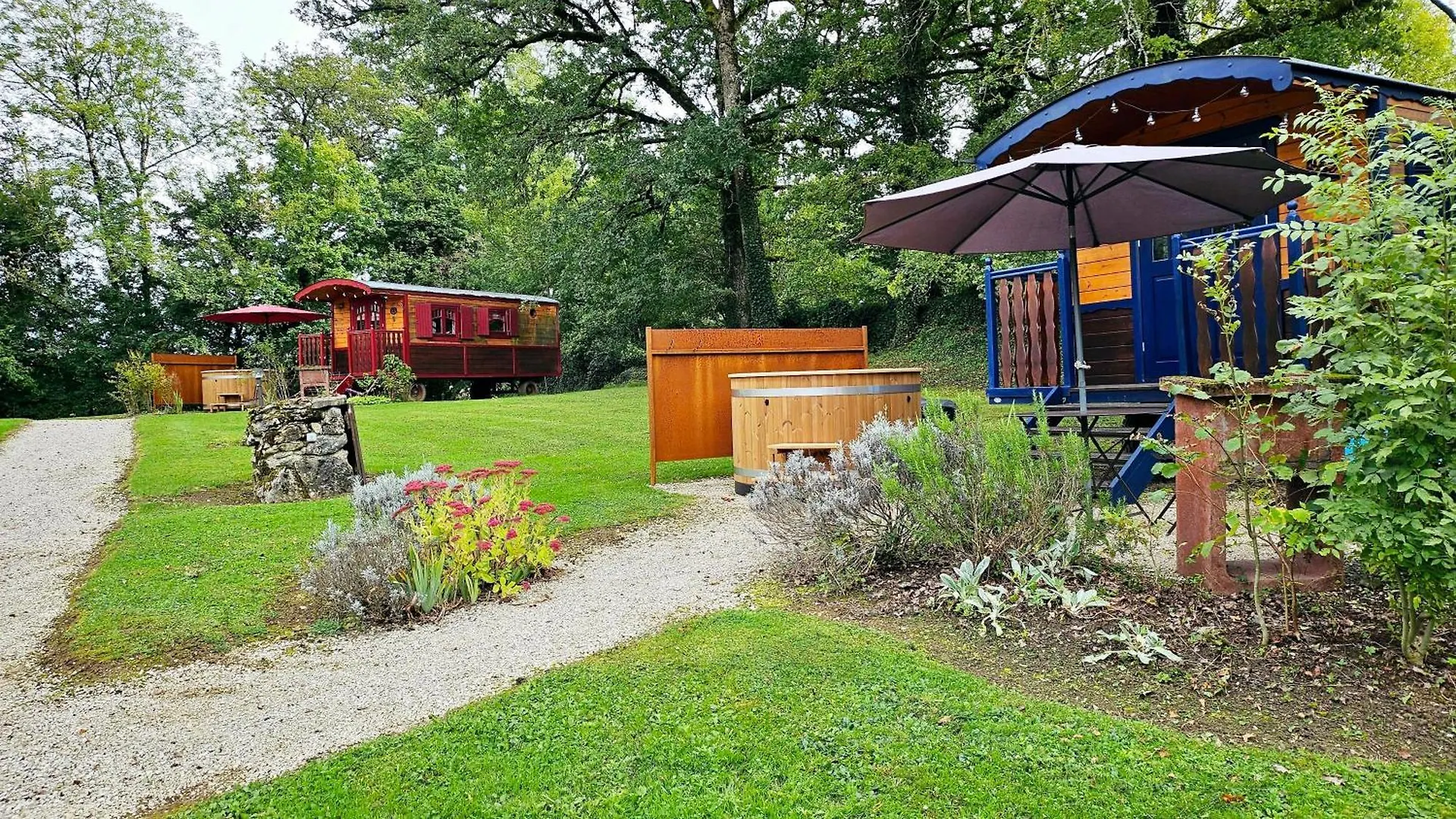 Le Roulottes Du Petit Gouffre De Padirac Avec Spa France